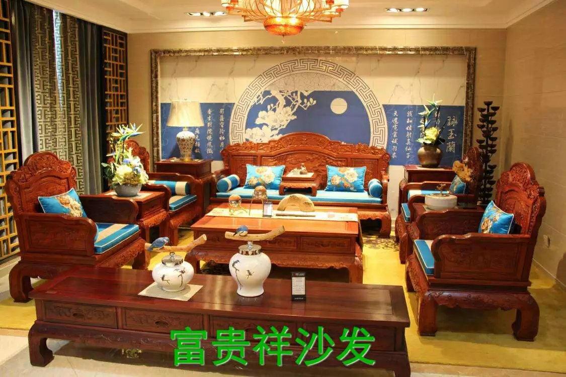 青岛红木家具的高雅、温暖、坚固